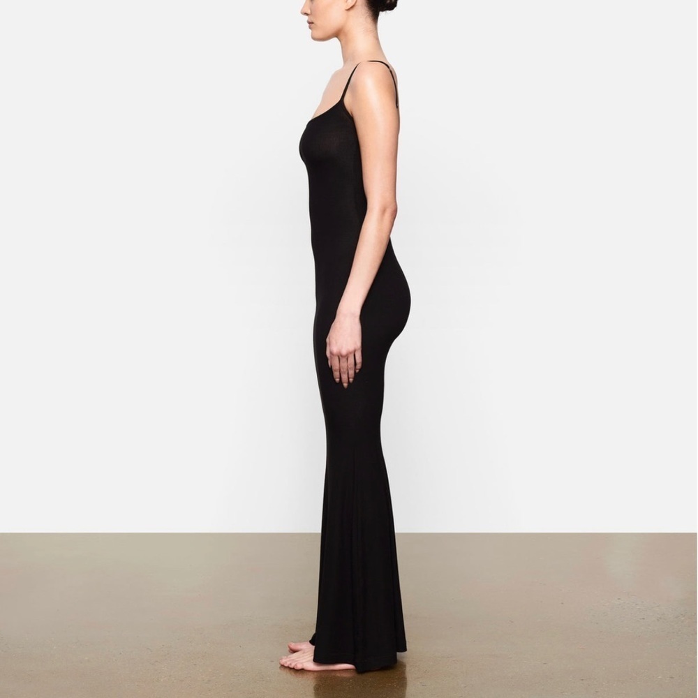 SKIMS RIBBED LOUNGE LONG SLIP DRESS ONYX SIZE S - Picture 3 of 3